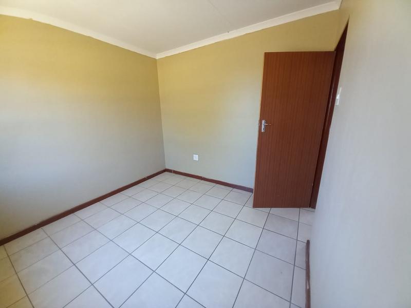 To Let 2 Bedroom Property for Rent in Mafikeng Rural North West